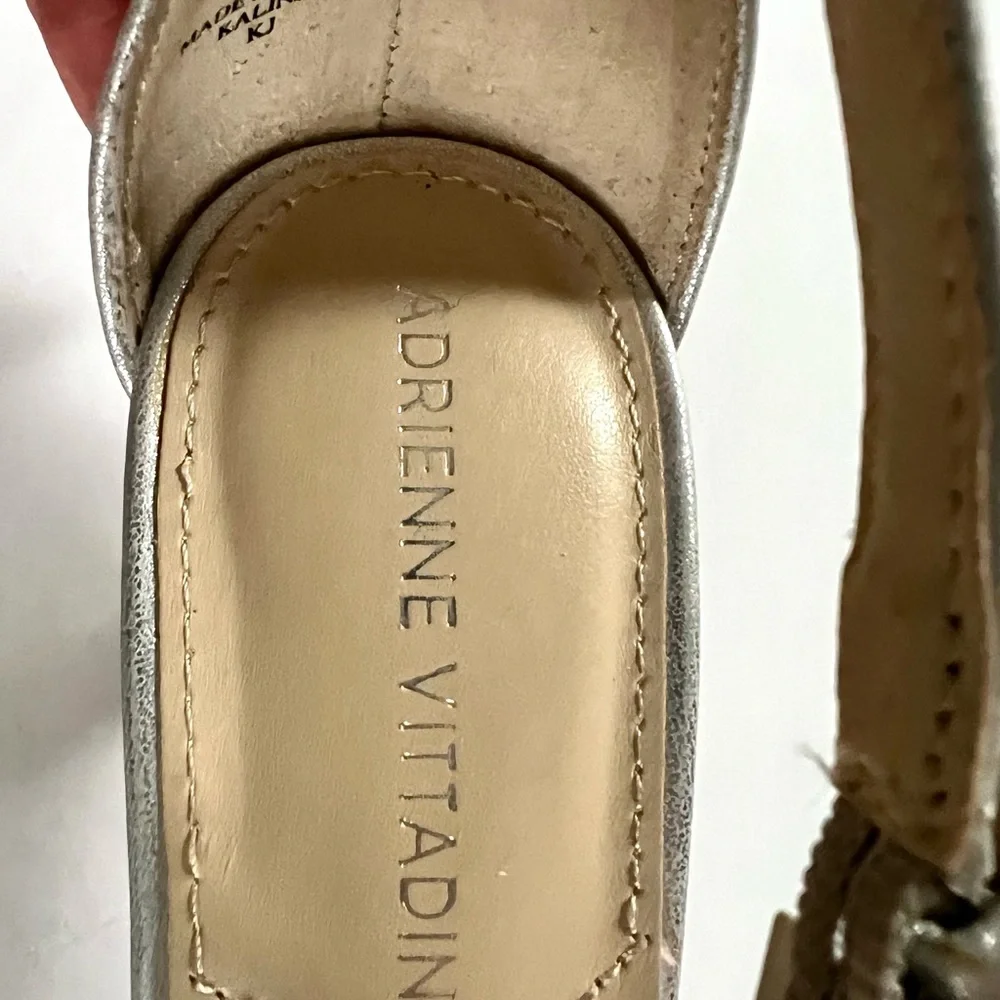 Adrienne Vittadini Kalina Silver Pearl Dress Heels Size 6 M Fit like 6 1/2 - Picture 5 of 12